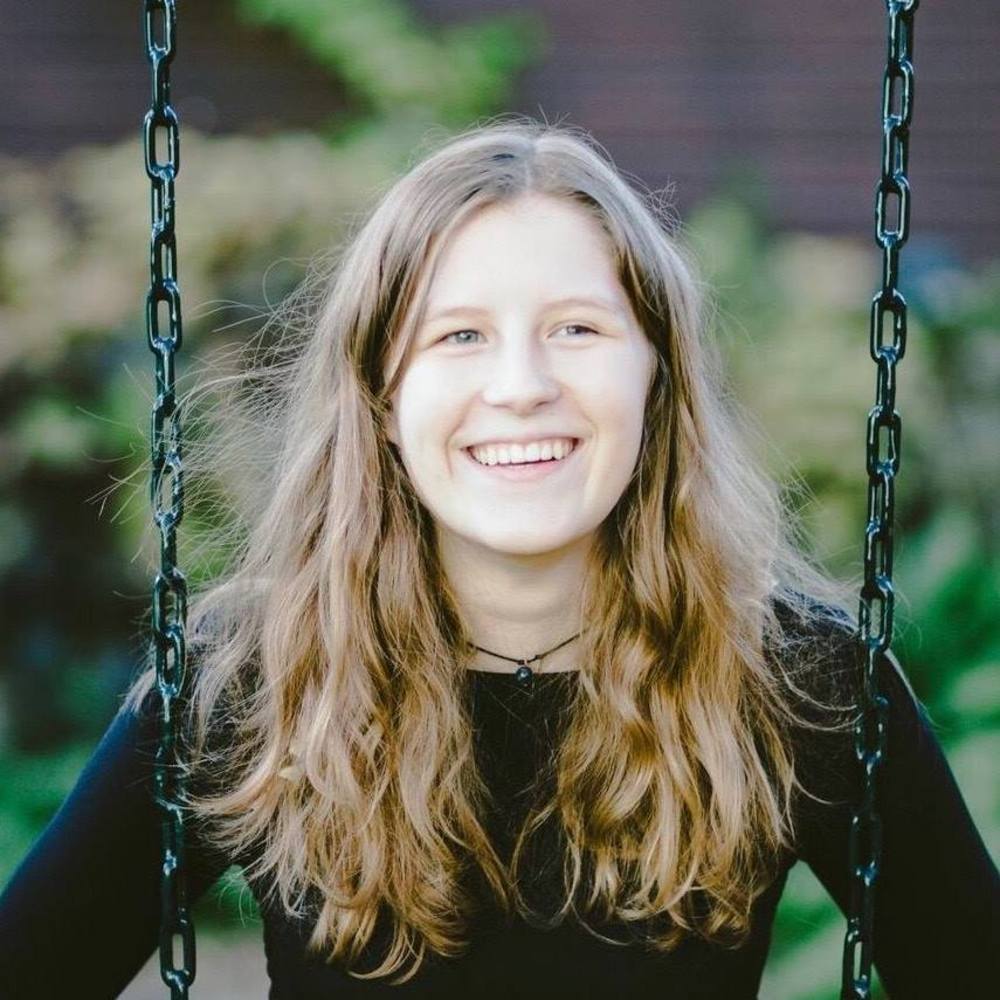 Meet your Posher, Olivia